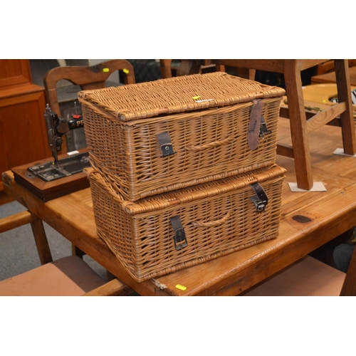 651 - 2 x wicker hampers 40cm x 29cm x 20cm each 92 leather straps missing)