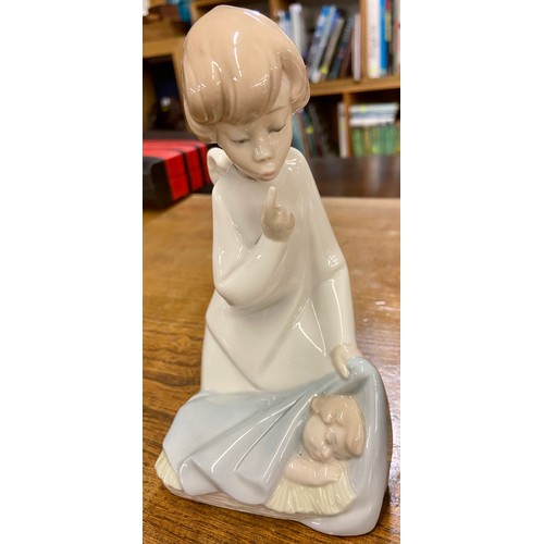 430 - Lladro angel boy