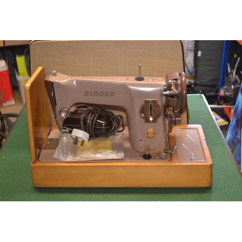 102 - Vintage Singer sewing machine