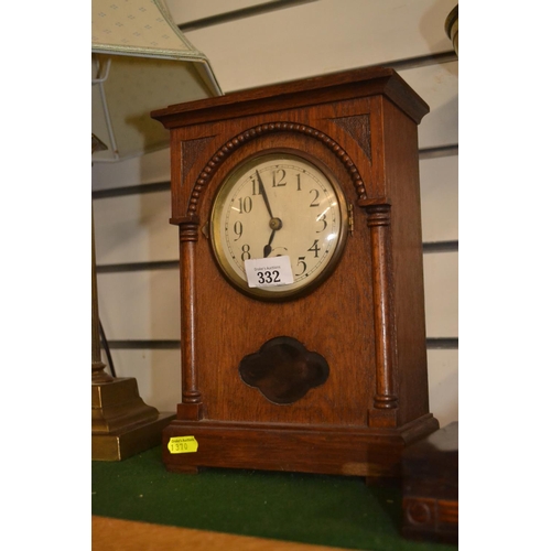 332 - Oak case mantle clock with pendulum, no key