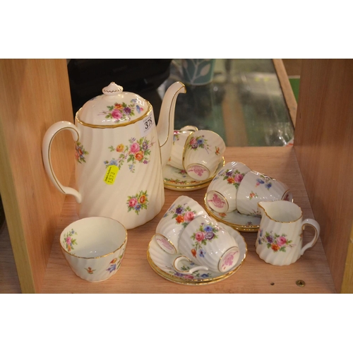 378 - Mintons Marlow, 6 place tea service. Good condition.