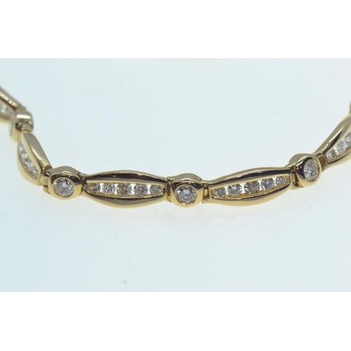 58 - 18ct gold & diamond bracelet, the brilliant-cut diamonds stated to weigh 2.00 carats, circumfere... 