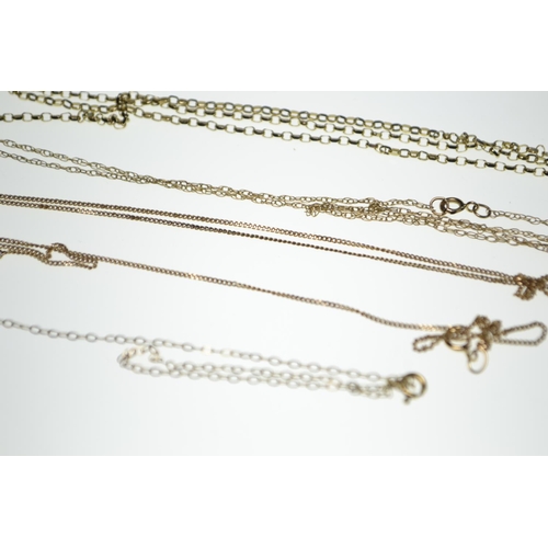 99 - Two 9ct gold neck chains, a 9ct gold bracelet & a scrap 9ct gold neck chain, gross weight 3.63 g... 