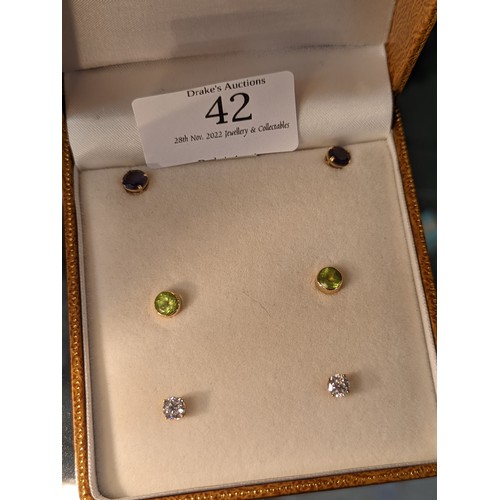 42 - Three pairs of 9ct gold & gem set ear studs, gross weight 2.38 grams