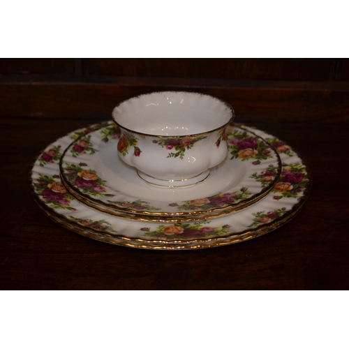 626 - Royal Albert Old Country Rose dinner & tea service inc. three cups and saucers, seven cake plate... 