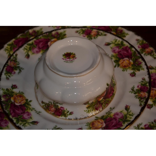 626 - Royal Albert Old Country Rose dinner & tea service inc. three cups and saucers, seven cake plate... 