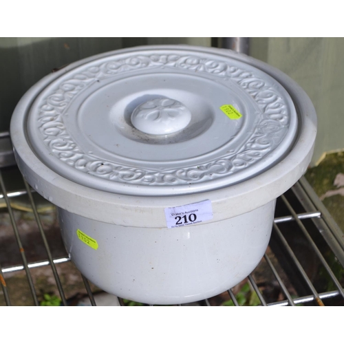 62 - Ceramic commode insert pot with lid