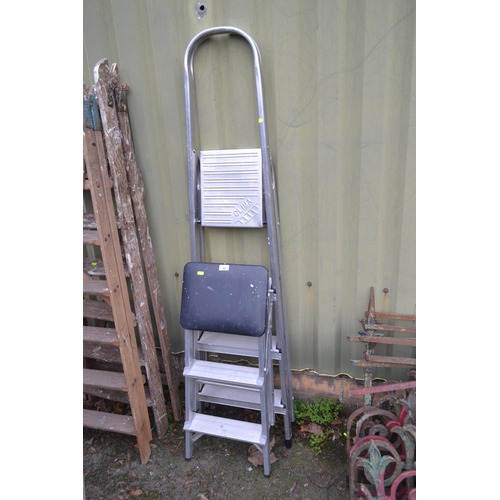 67 - 2 step step ladder together with 3 step stepladder