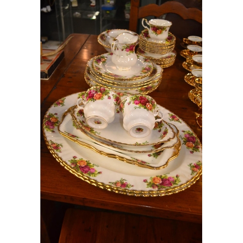 626 - Royal Albert Old Country Rose dinner & tea service inc. three cups and saucers, seven cake plate... 