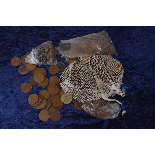 689 - 3.5kg of copper British coins.