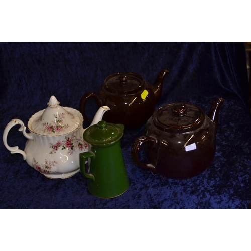 727 - Royal Alberts Lavender Rose tea pot plus three others. 