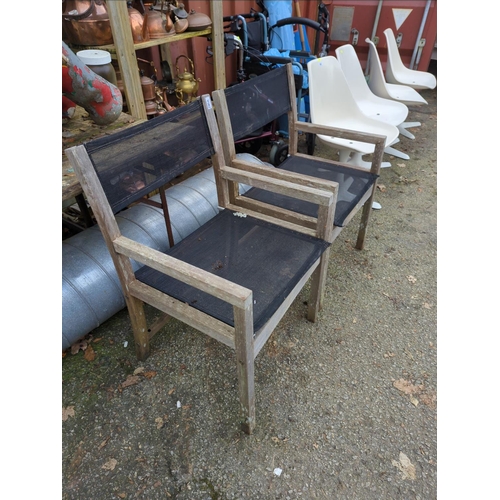 280A - 2 mesh seated garden chairs