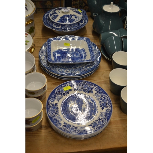 286 - Small collection of blue and white ware, some stamped as Broadstone and others.