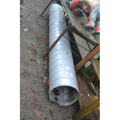 149 - 270cm length of galvanised flue/pipe section. D36cm.