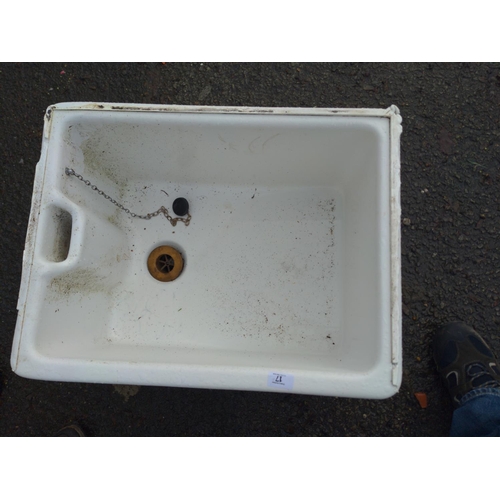 17 - Belfast style sink. W60cm D46cm H32cm