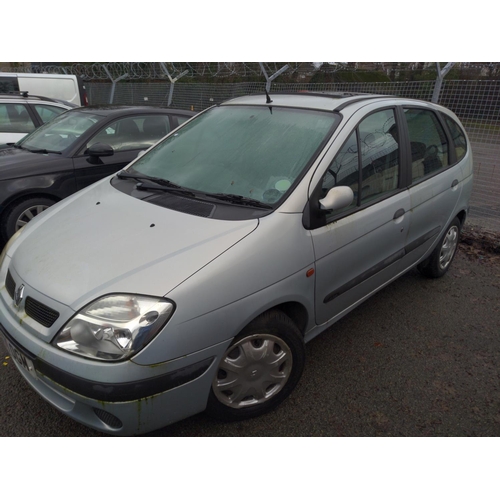 47 - Renault Megane 1.6 16v Y571 OGM - Automatic 55,000 miles, no MOT, clean interior Sorn'ed for 3 years... 