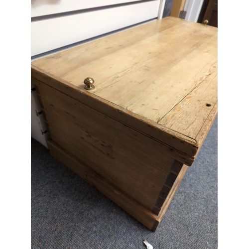 634 - Pine blanket box, with later handles. W99cm D54cm H43cm