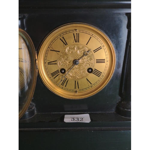332 - Slate mantle clock with key and brass face detail. W28 H25 D 15cm