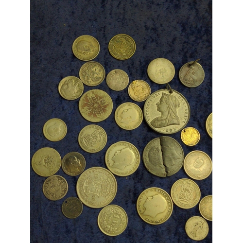 367 - Collection of mostly silver British & world coins & a medallion, gross weight 207 grams