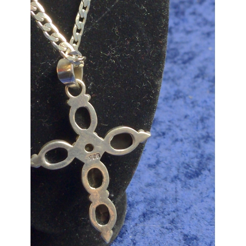 412 - 925 silver & stone set cross pendant & 925 silver curb link neck chain, pendant length inclu... 