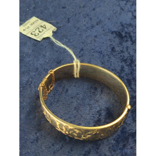 423 - Rolled gold hinged bracelet, inner diameter 57mm