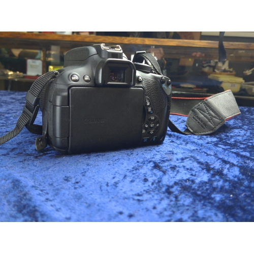 467 - Canon EOS 700d 18mp DSLR with Canon 18-55mm F3.5 with Video facility. Includes Lowepro camera bag an... 