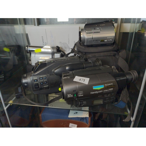 471 - Four digital Video camera recorders inc,Sony HD 4 MP and Sony Handycam video Hi8 plus two others and... 