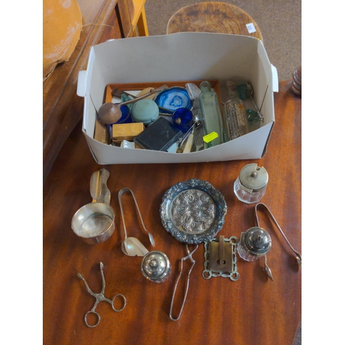 575 - Box of assorted glass, plate and other interesting items.