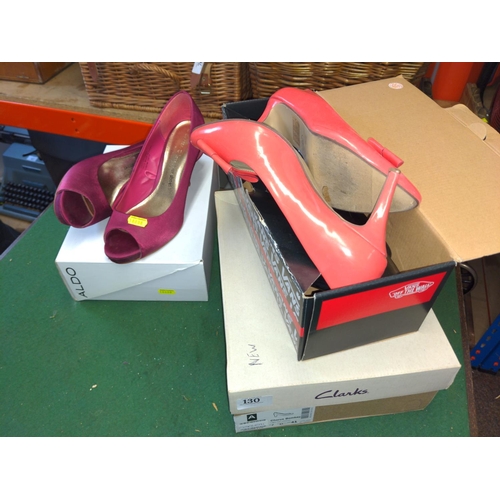 130 - Quantity of ladies shoes, either very light wear or as new. All size 7.