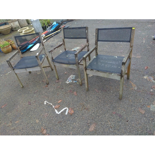 151 - 4x teak framed mesh seated garden chairs