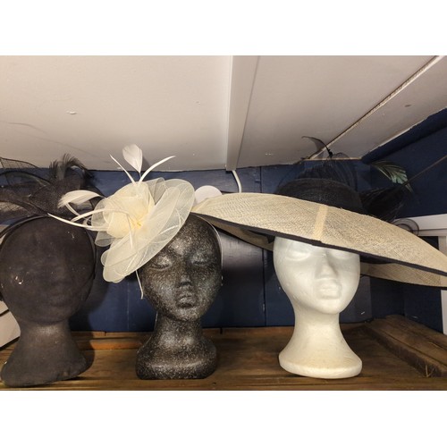 Ladies dress hat by Jaques Vert with hat box and two fascinators