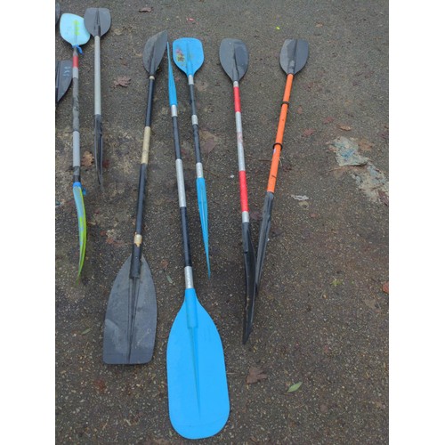 180 - Ten kayak paddles 