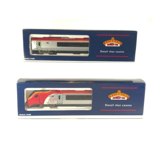 1 - Class 220 Virgin Voyager (Non tilt) 4 car DEMU Maiden Voyager. Manufactured by Bachmann. Makers Cata... 