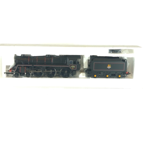 104 - Standard Class 5MT 73082 Camelot BR Black E/Emblem BR 1B Tender. Manufactured by Bachmann. Makers Ca... 