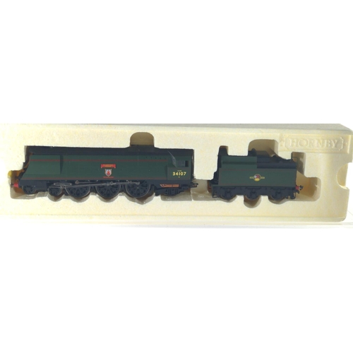 409 - BR 4-6-2 West Country Class 34107 Blandford Forum, DCC ready. Manufactured by Hornby. Makers Catalog... 