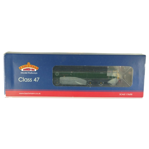 64 - Class 47 Diesel 47079 Churchward GWR Green Kernow Model RC Exclusive, DCC ready. Manufactured by Bac... 