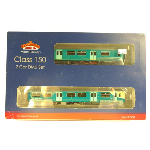 6 - Class 150/2 DMU 2 car Arriva Trainswales/Trenau Arriva Cymru, DCC ready . Manufactured by Bachmann. ... 