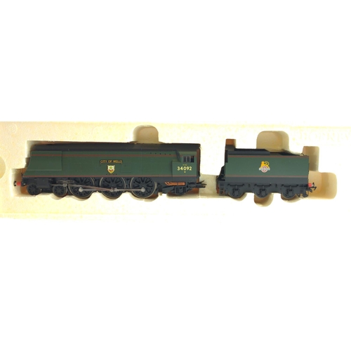 412 - BR 4-6-2 West Country Class 34092 City of Wells, DCC ready. Manufactured by Hornby. Makers Catalogue... 