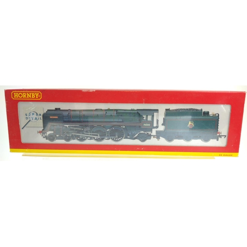 478 - BR 4-6-2 Britannia Class 7MT Locomotive 70000 Britannia, DCC ready. Manufactured by Hornby. Makers C... 