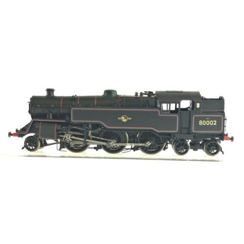 114 - Standard Class 4MT Tank 80002 BR Lined Black L/Crest. Manufactured by Bachmann. Makers Catalogue no ... 