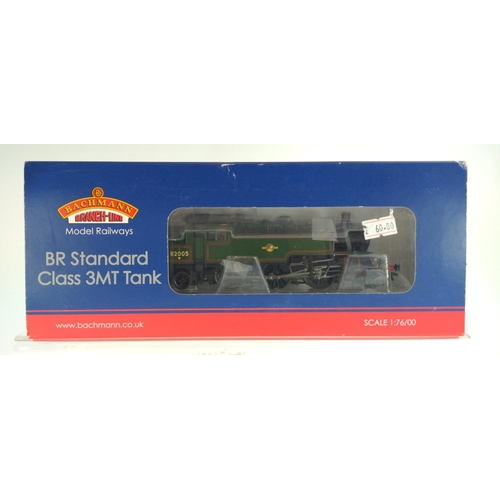 134 - BR Standard Class 3MT Tank 82005 BR Lined Green Late Crest, DCC ready. Manufactured by Bachmann. Mak... 