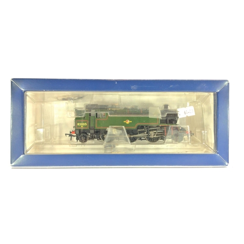 134 - BR Standard Class 3MT Tank 82005 BR Lined Green Late Crest, DCC ready. Manufactured by Bachmann. Mak... 