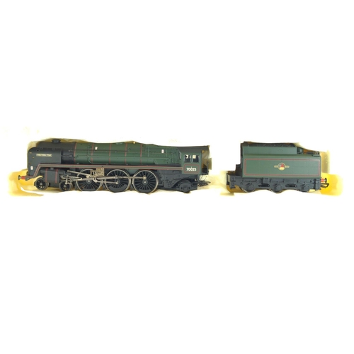 222 - BE 4-6-2 Class 7MT Locomotive 70025 Western Star, DCC ready. Manufactured by Hornby. Makers Catalogu... 