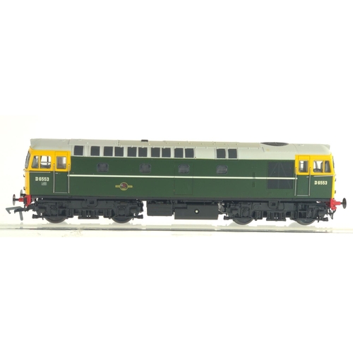 245 - Class 33 Diesel D6553 BR Green with yellow ends, DCC ready. Manufactured by Heljan. Makers Catalogue... 