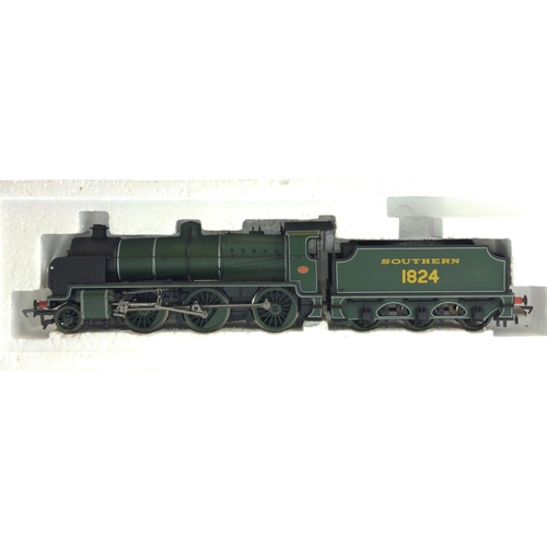 98 - N Class 1824 Lined Southern Green. Manufactured by Bachmann. Makers Catalogue no 32-153