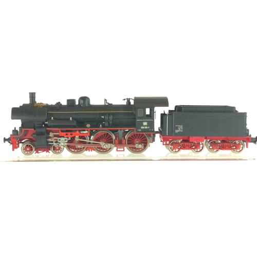 368 - HO 4-6-0 Continental Steam Locomotive. Manufactured by Liliput. Makers Catalogue no 102 00