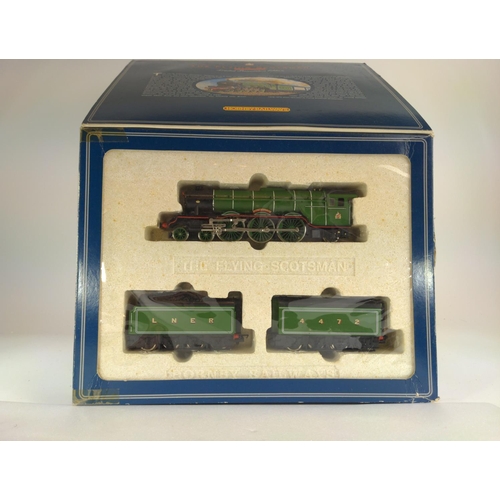 434 - Ltd Edition 2921 of 5000 The Flying Scotsman 1972 - 1975 2 tender set. Manufactured by Hornby. Maker... 