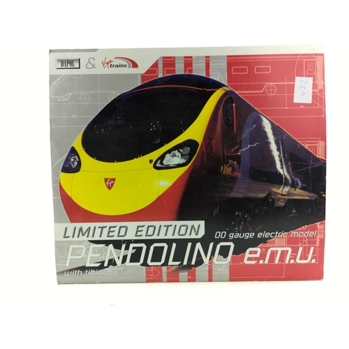 432 - Virgin Pendolino Red Revolution EMU 4 Car Set Running Number 390 014 with tilting action . Manufactu... 