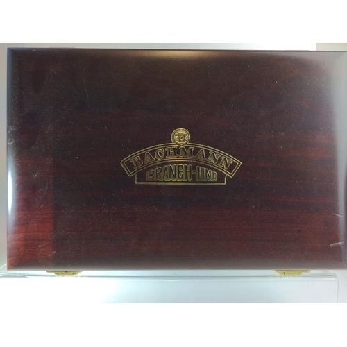 3 - Limited Ed 2010 wooden box set Hagley Hall & Hinton Manor No.185 of 512. Manufactured by Bachmann. M... 