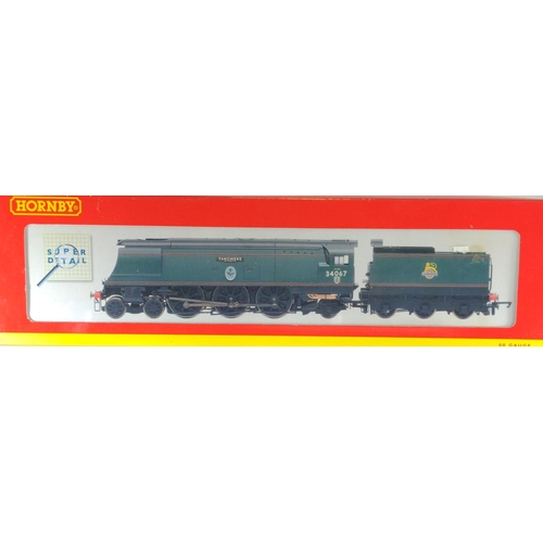 607 - BR 4-6-2 Battle of Britain Class 34067 Tangmere. Manufactured by Hornby. Makers Catalogue No R2221